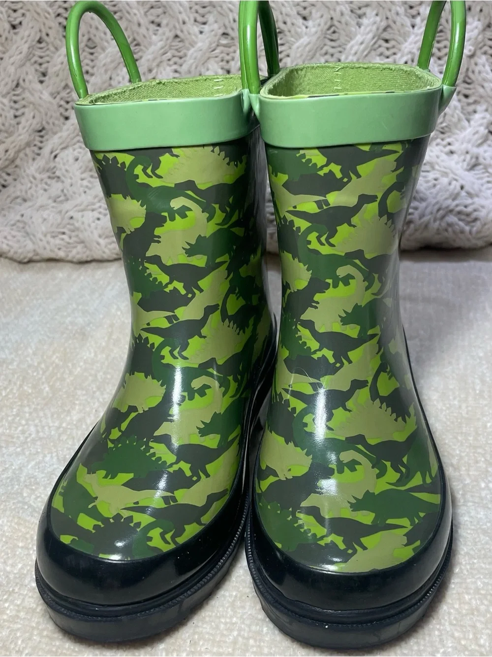 White Mountain Kids Green Dinosaur Camo Rain Boots size 9/10